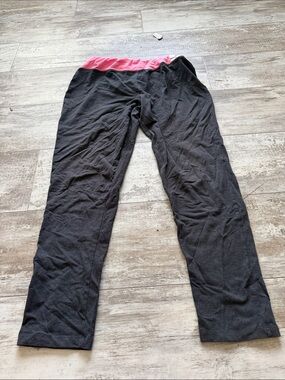 Black Ankle-Length Pants with Pink Waistband